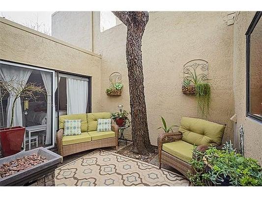 Charming 2bed 2bath townhouse Alameda De Las Pulgas San Mateo, Unit #3 Listed