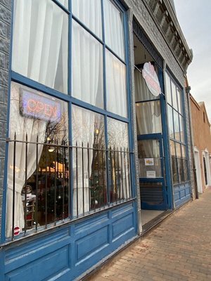 Exterior of the shop.