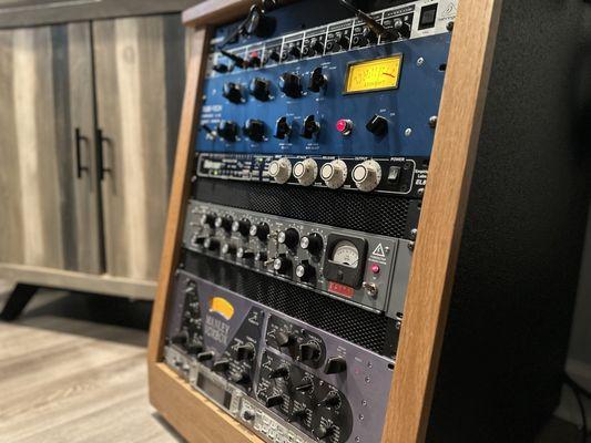 Our studio is equipped with high-end gear including the Empirical Labs EL8 Distressor and the Tube-Tech CL1B, ensuring top-notch sound quali