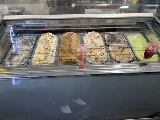 Gelatos which selections change day to day