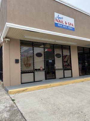 A & T Nails and Spa