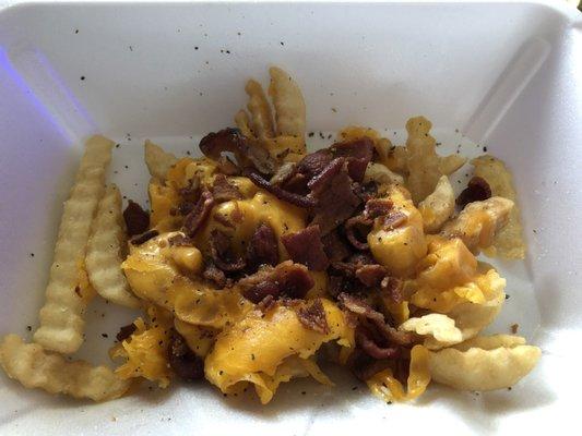 Loaded fries???? I could have cook 1/2 order of fries & add a slice of cheese, throw it in the microwave & brake up  2 slices of bacon.