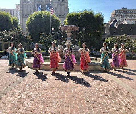 Joya Kazi Unlimited services include Baraat entrances, ambient dances, entertainment shows, custom choreography and more!