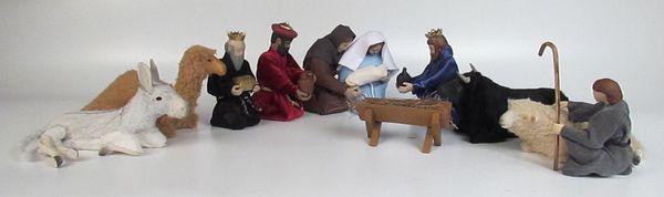 Compete kneeling nativity. Pieces are available separately.