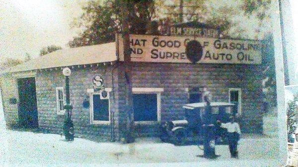 Antonio Lanzaro, 1920's Vintage Elm Service Station Elm, New Jersey