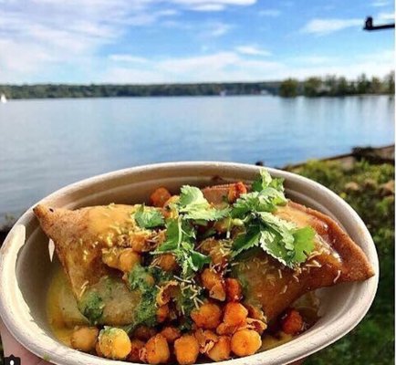 Samosa Chaat - two samosas + tandoori roasted chickpeas + chutneys + dairy free turmeric raita - Catering