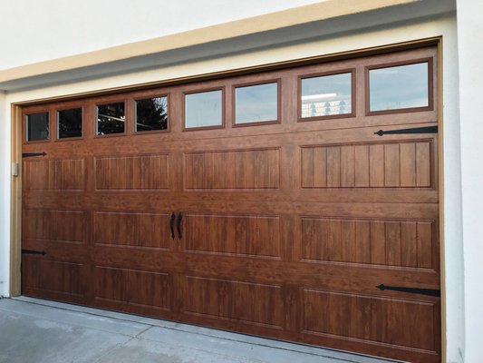 Clopay Ultra Grain Gallery Door