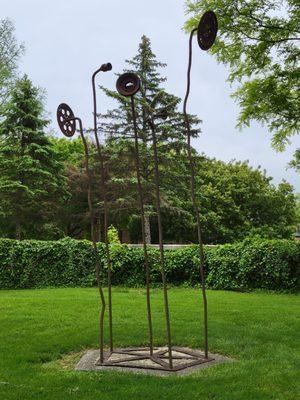 Sunflowers sculpture