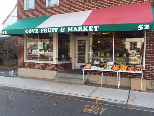 Cove Fruit Market est. 1972