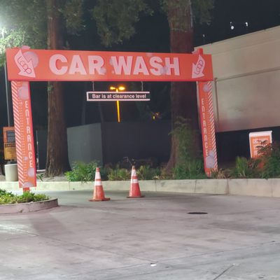 Even their AUTOMATED car wash was closed! WTH??!! Why??!!