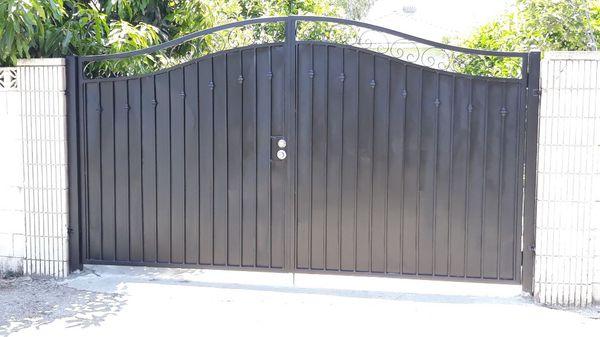 New Iron gates. After Picture.