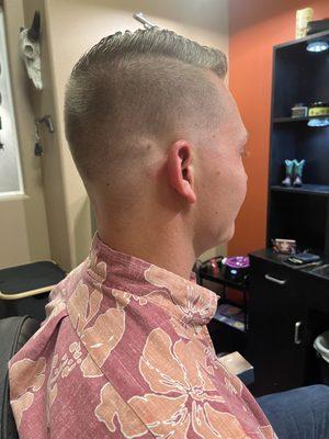 Mid Straight Razor skin fade