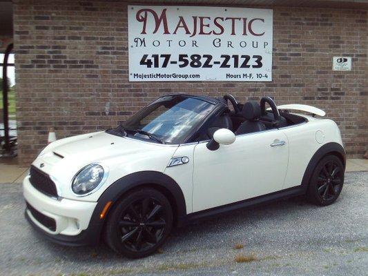 2014 Mini Cooper S Roadster Convertible 49k Miles Turbo, Heated Leather Seats Power Top. Call 417-582-2123. Only $15,999