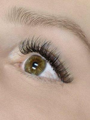 Hybrid Volume lash extensions (combination of Volume and Classic lash extensions)