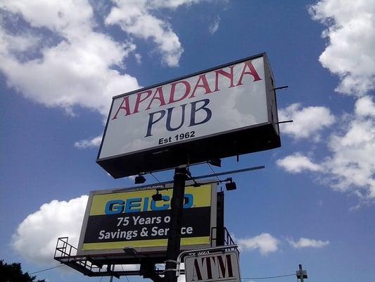 This bar is great.  Good service, non-smoking inside and dock patio