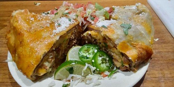 Carnitas burrito