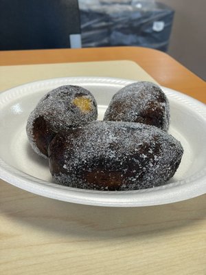 3 empanadas de leche $6