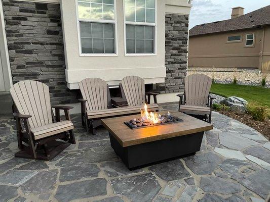 Kanyon Swivel Gliders with American Fyre Designs fire table