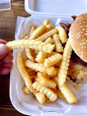 Crinkle cut fries - hot n' crispy