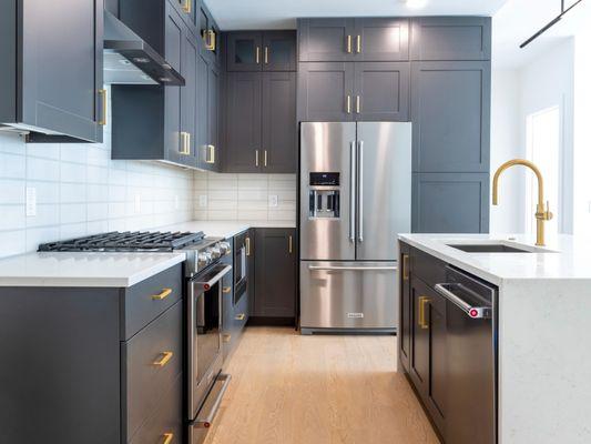 Modera Cherry Creek Apts, Denver CO Andes Skyline Shaker cabinet doors in graphite