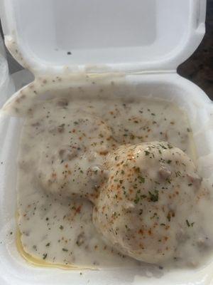 Biscuits and gravy -   Perfect biscuits and seasoned to perfection! #Chef'sKiss