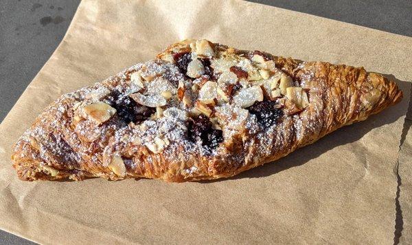 goodboybob coffee roasters 12/31/21: Almond Berry Croissant $6