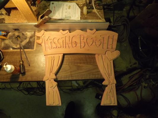 Aromatic Cedar Kissing Booth