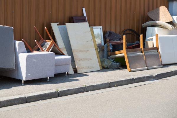 Our team can quickly remove bulk trash cluttering up your space!