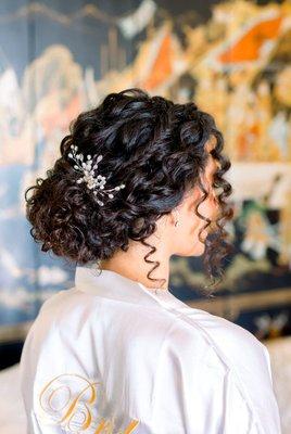 Rachel was the perfect choice for my hair and make up on my wedding day! (Photo: Rewind Photography)