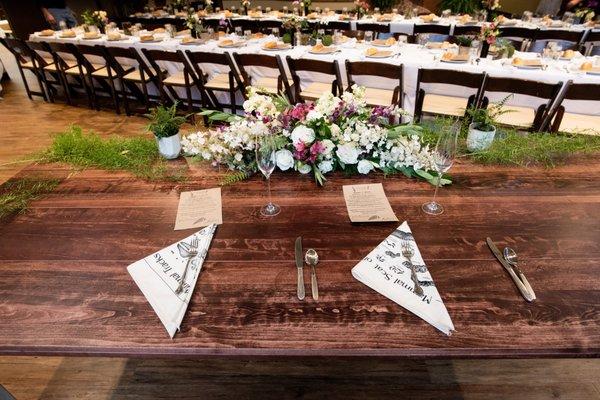 Sweetheart table