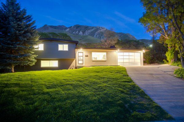 Beautiful home just sold in Canyon Rim.