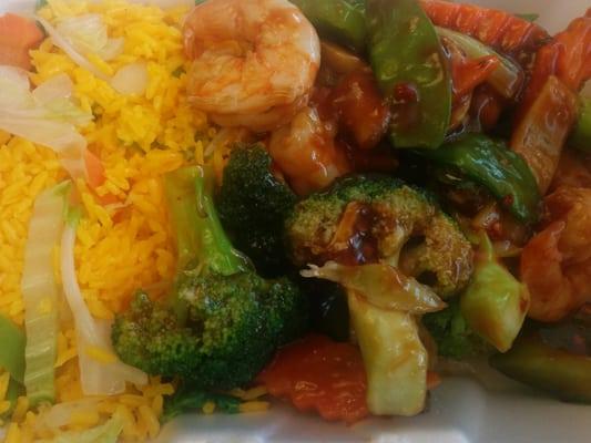 Schezuan shrimp w.veg fried rice