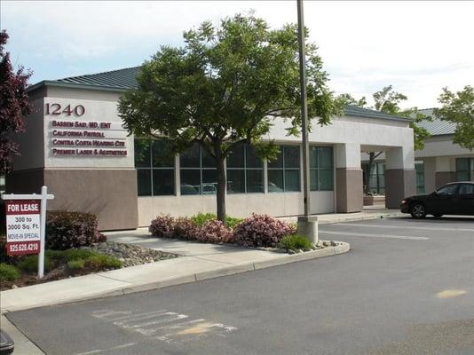 contra-costa-hearing-aid-center-courtyard-brentwood-ca