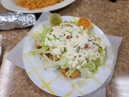 Tacos dorados