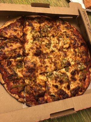 Sausage and green pepper pizza