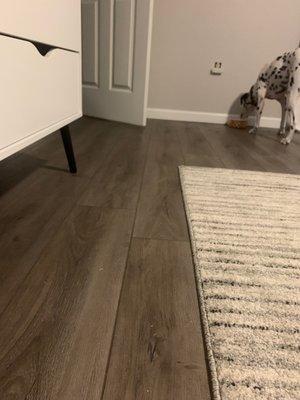 Vinyl lock floors