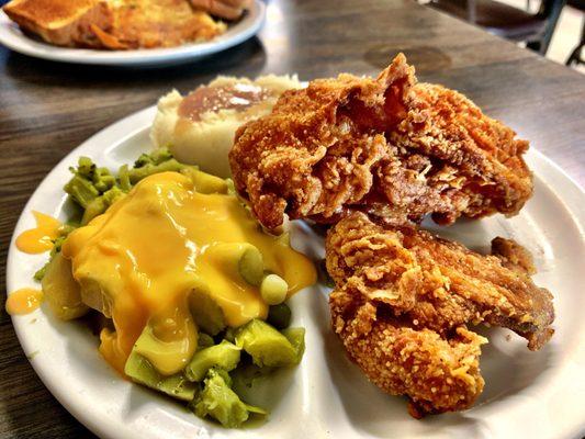 Lunch Special. Fried Chicken, Broccoli & Cheese and Potatoes & Gravy. Chicken good, gravy questionable, potatoes~instant, broccoli~watery.