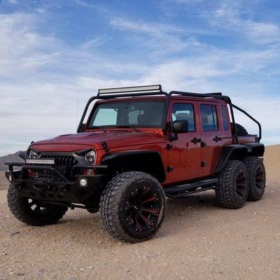 Hellcat Jeep true 6 Wheel Drive