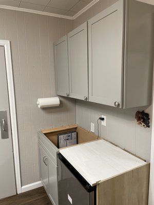 Cabinets/trim/ceiling/paint