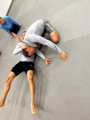 No Gi.  Professor Joe demonstrating