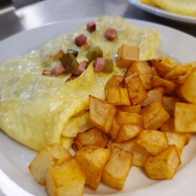 Build Your Own Omelette with home fries