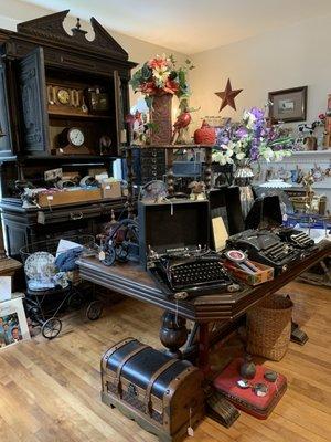 Typewriters, totes and trinkets