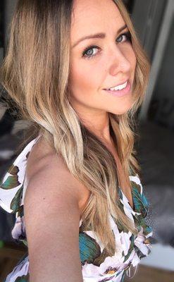 A selfie with this gorgeous balayage