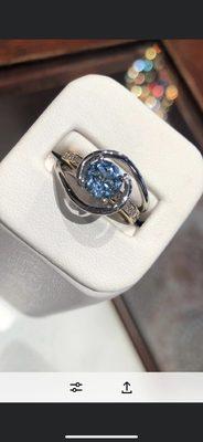 Beautiful Blue Sapphire and Diamond ring