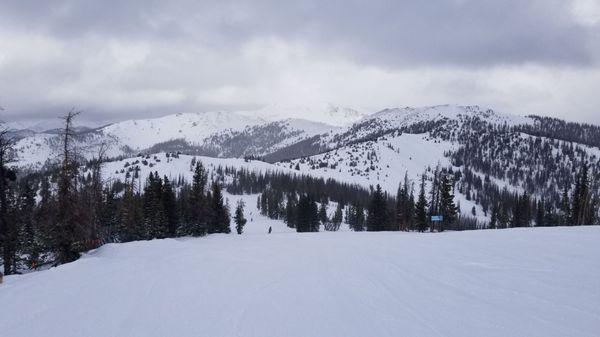 Skiing Monarch. Holiday '19. Loved trying out some demo skis!