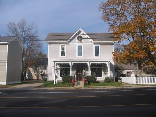 Award winning florist with small town service