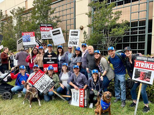 Gigraffe custom made hats for WGA Strike