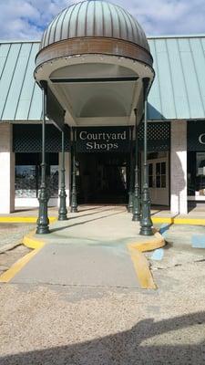 Courtyard Shops at Bocage Village