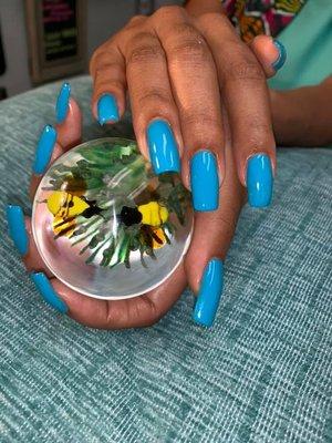 Natural nail manicure with gel polish.