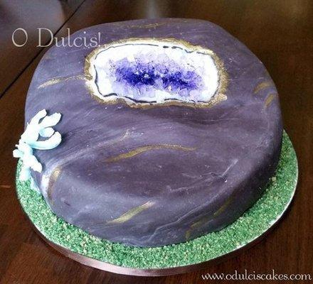 Amethyst Geode Rock Cake #odulcis #cake #amethyst #geode #rock #stone #madeinmichigan #bridalshower